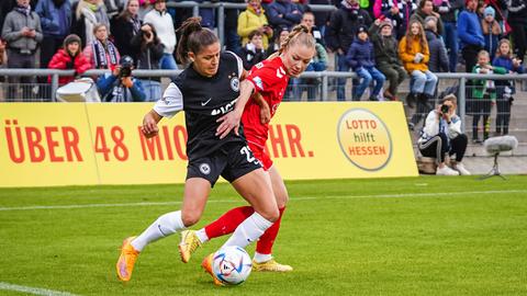 Laura Feiersinger im Spiel gegen Köln