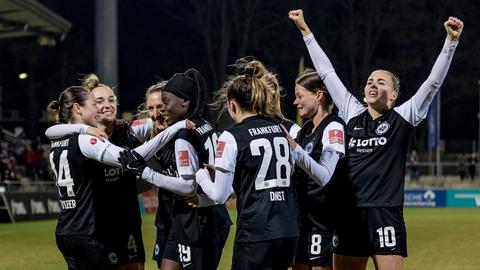 Jubel Eintracht Frankfurt Frauen Laura Freigang