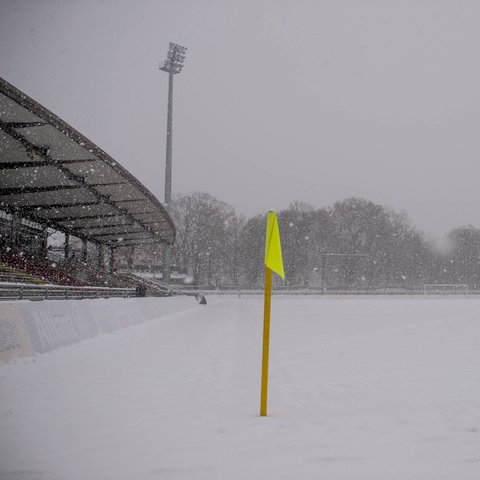 Stadion Brentanobad Schnee