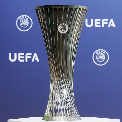 Der Pokal der Uefa Conference League