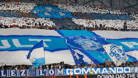 Eine Chroreografie der Fans von Olympique Marseille