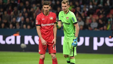 Bayer-Keeper Lukas Hradecky lobt Eintracht-Neuzugang Lucas Alario.