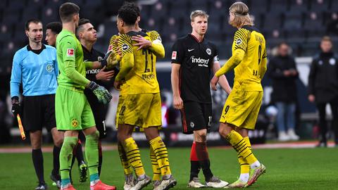 Es ging heiß her zum Jahresauftakt zwischen Eintracht Frankfurt und Borussia Dortmund. Bereits am 8. Januar ging die Rückrunde los - Geisterspiele standen auf dem Programm. Die Frankfurter verspielten eine 2:0-Führung und verloren 2:3. In der Bundesliga lief danach nicht mehr viel zusammen.