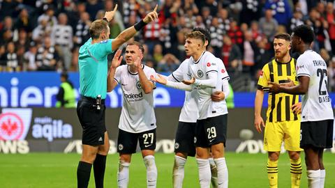 Eintracht-Proteste bei Schiedsrichter Sascha Stegemann