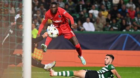 Szene aus der Partie Eintracht gegen Lissabon