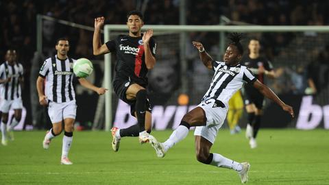 Szene aus der Partie Eintracht gegen PAOK