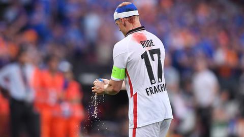 Sebastian Rode spielt mit Turban weiter.