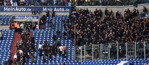 Krawalle nach Eintracht-Spiel auf Schalke