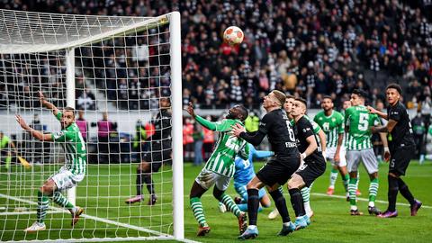 Szene aus der Partie Eintracht gegen Sevilla