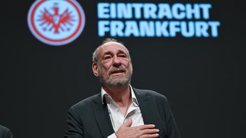 Peter Fischer auf der Mitgliederversammlung von Eintracht Frankfurt