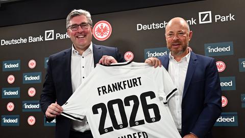 Eintracht-Vorstandssprecher Axel Hellmann und Frank Hensgens, Geschäftsführer von Indeed Deutschland