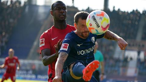 Evan N'Dicka von Eintracht Frankfurt beim Spiel in Bochum