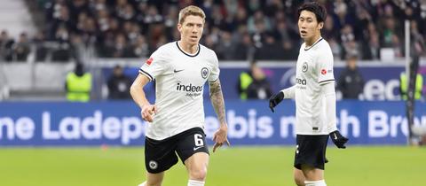 Kristijan Jakic und Daichi Kamada von Eintracht Frankfurt