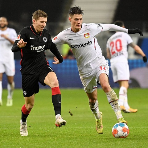 Kristijan Jakic wird es wie in der Vorsaison häufiger mit Leverkusens Patrik Schick zu tun bekommen.