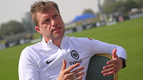 Markus Krösche im Eintracht-Trainingslager in Dubai