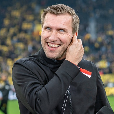 Markus Krösche vor dem Spiel in Dortmund. 