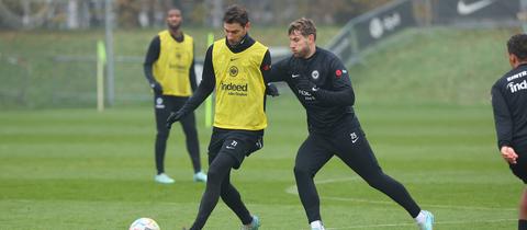 Christopher Lenz (rechts) im Eintracht-Training