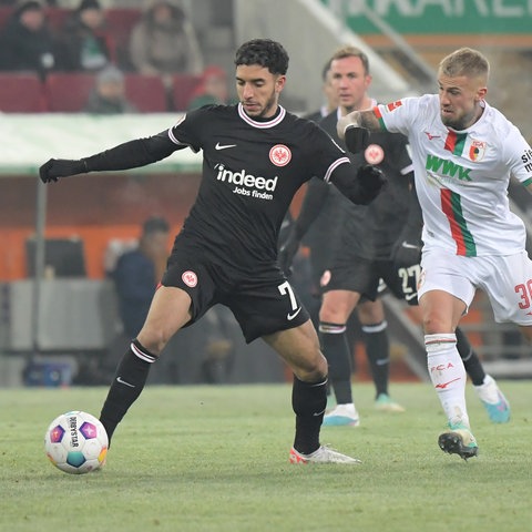 Omar Marmoush im Hinspiel in Augsburg