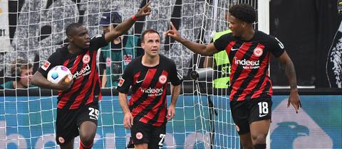 Eintracht-Neuzugang Niels Nkounkou trifft zum 1:1 gegen Köln 