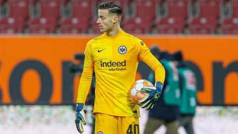 Eintracht-Torhüter Diant Ramaj stand gegen den FCA im Fokus.