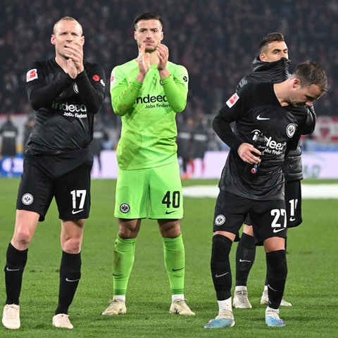 Eintracht Frankfurt Diant Ramaj Rode Götze