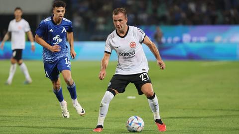 Mario Götze am Ball.