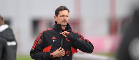 Dino Toppmöller als Co-Trainer von Bayern München