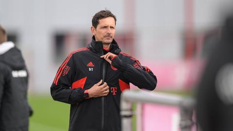 Dino Toppmöller als Co-Trainer von Bayern München
