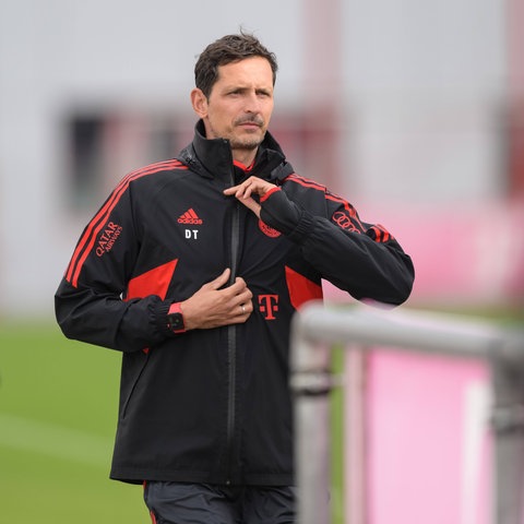 Dino Toppmöller als Co-Trainer von Bayern München