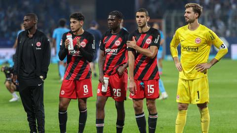 Eintracht-Spieler nach dem 1:1 in Bochum.