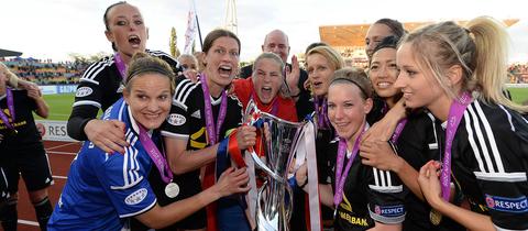 FFC-Frauen bejubeln den Champions-League-Sieg