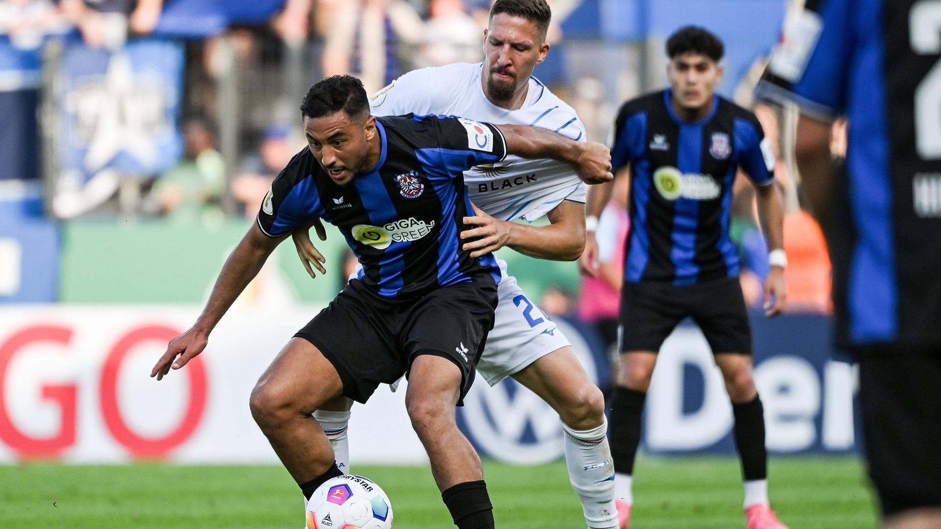 Die Tore vom DFB-Pokalspiel des FSV Frankfurt gegen Hansa Rostock im Video