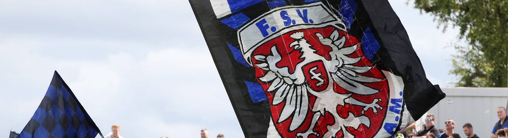 Fan-Fahne des FSV Frankfurt