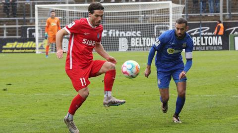 Spielszene zwischen FSV Frankfurt und Steinbach