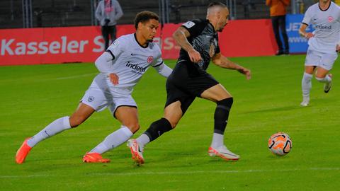 Eine Spielszene aus der Partie des KSV Hessen Kassel gegen die U21 von Eintracht Frankfurt