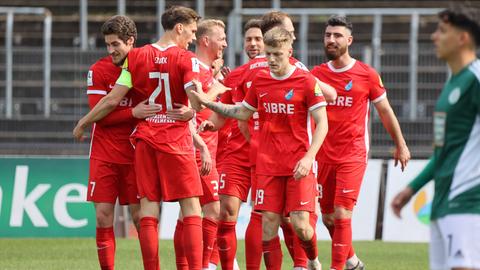 Die Spieler des TSV Steinbach Haiger jubeln