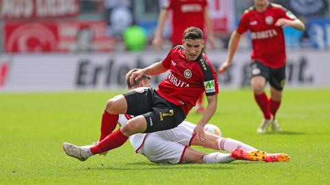 Robin Heußer und der SV Wehen Wiesbaden stecken mitten im Abstiegskampf.