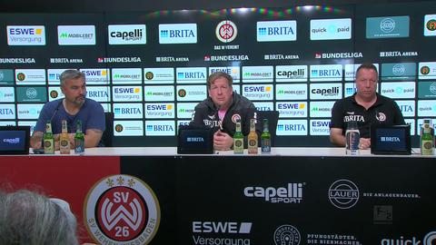 Pressekonferenz nach dem Spiel SV Wehen Wiesbaden gegen Schalke 04