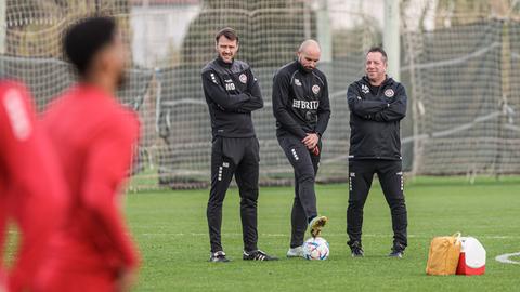 SVWW-Coach Markus Kauczinski (rechts) und sein Trainerteam