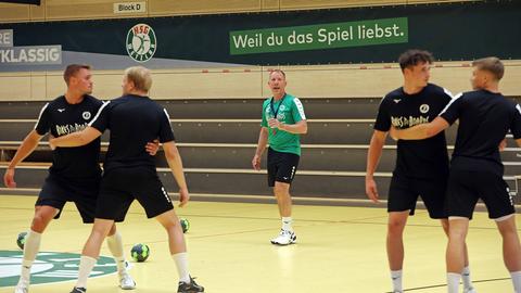 Frank Carstens beim Trainingsauftakt. 