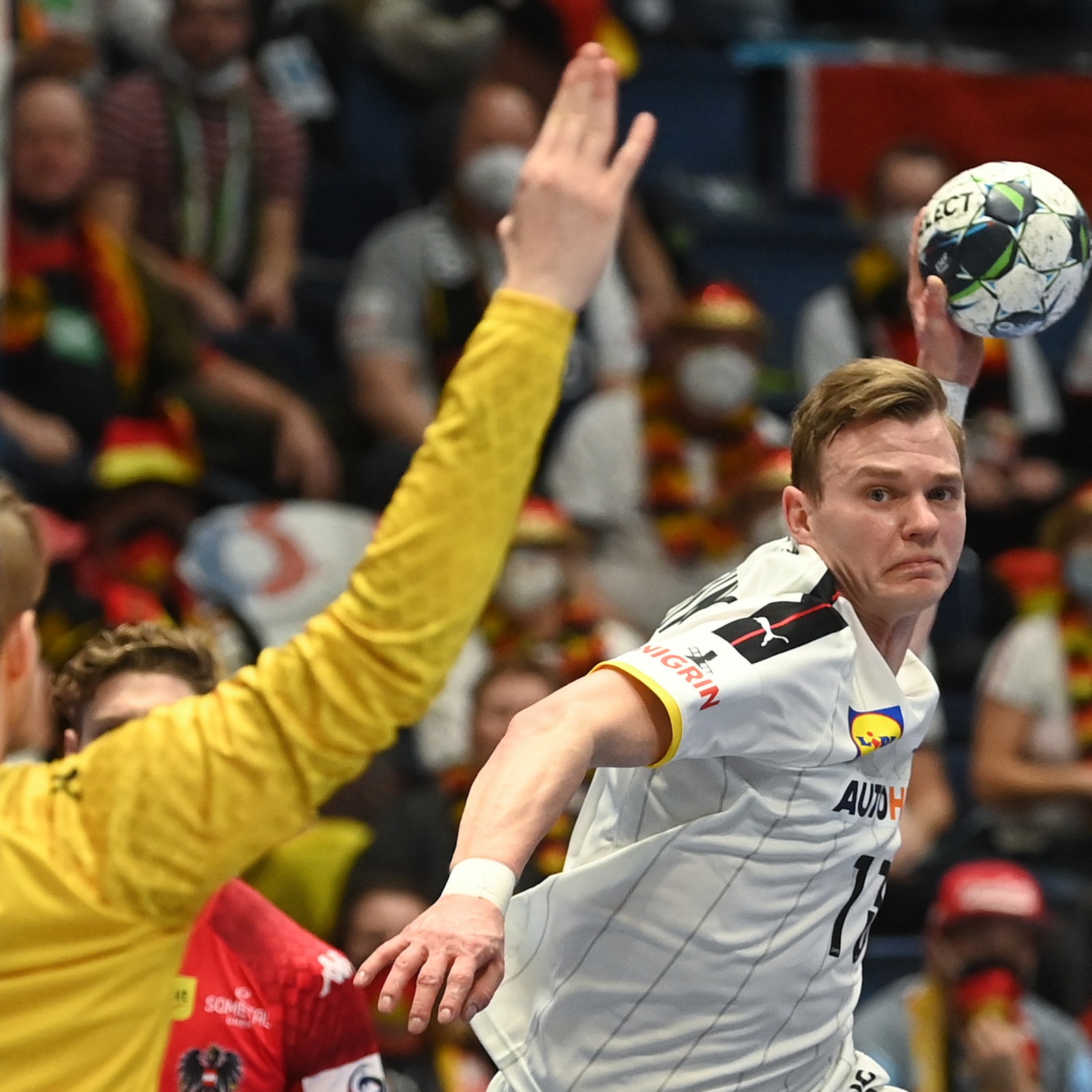 Melsunger Timo Kastening zweifelt an Comeback bei Handball-EM hessenschau.de MT Melsungen