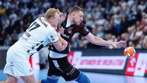 Dainis Kristopans muss sich gegen Kiel durchsetzen. 