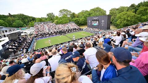 Der Center Court mit voller Tribüne bei den Bad Homburg Open