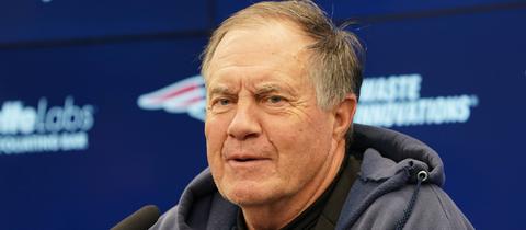 Patriots-Trainer Bill Belichick auf der Pressekonferenz in Frankfurt