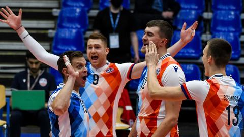 Die Spieler der United Volleys jubeln
