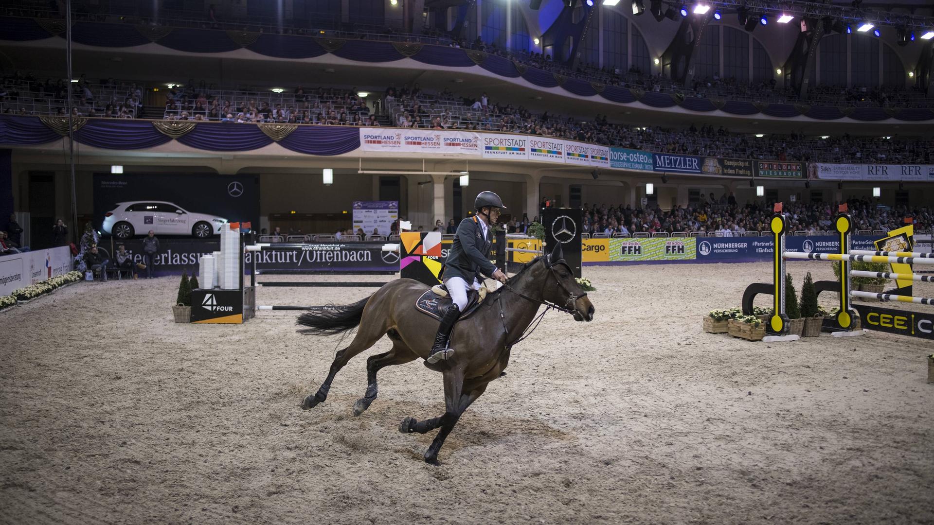 Reitturnier in der Festhalle ist zu Ende Video hessenschau.de Videos