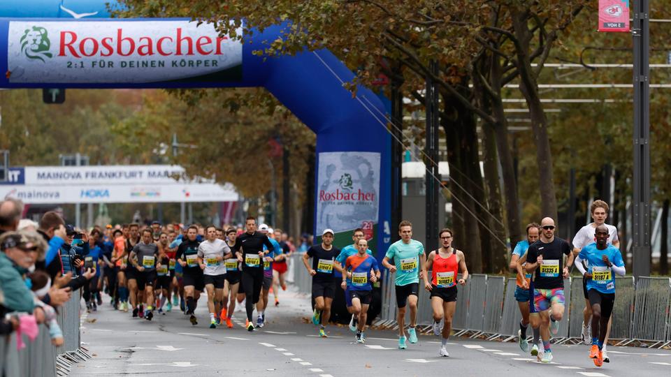 Läufer beim Frankfurt Marathon 2023