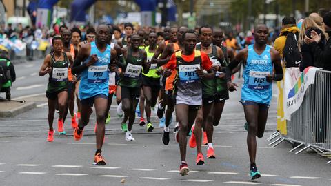 Läufer beim Frankfurt Marathon