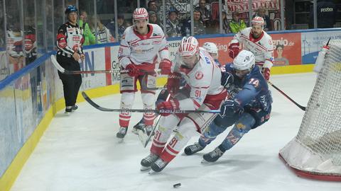 Der EC Bad Nauheim und die Kassel Huskies kämpfen um den Finaleinzug.