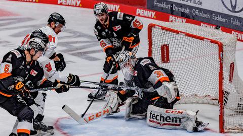 Die Kölner Haie haben die Löwen Frankfurt klar besiegt.